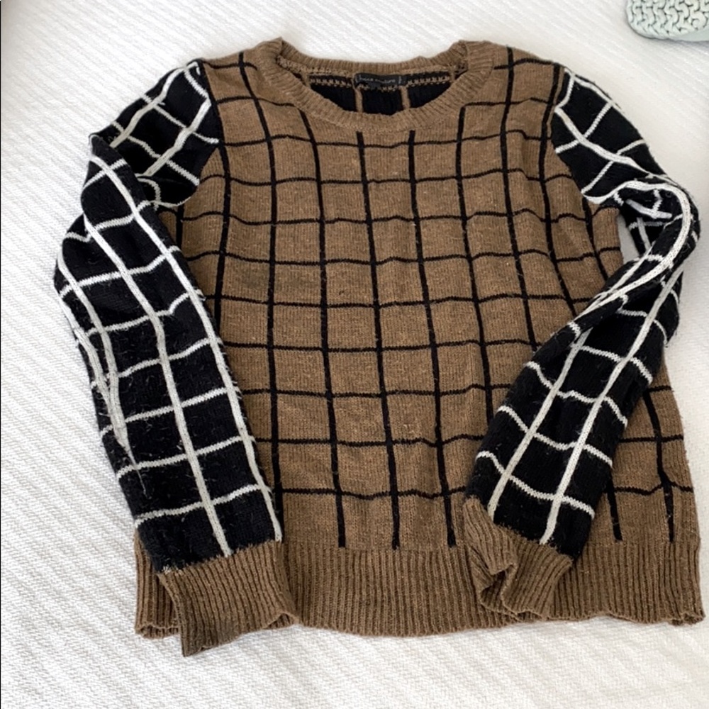 Pattern sweater
